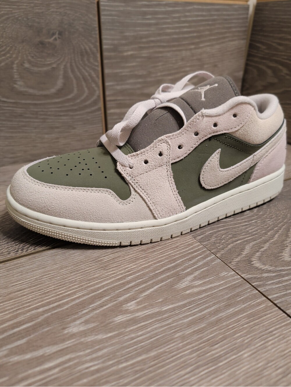 HV4089-201 Nike Air Jordan 1 Low SE Medium Olive (Men's)